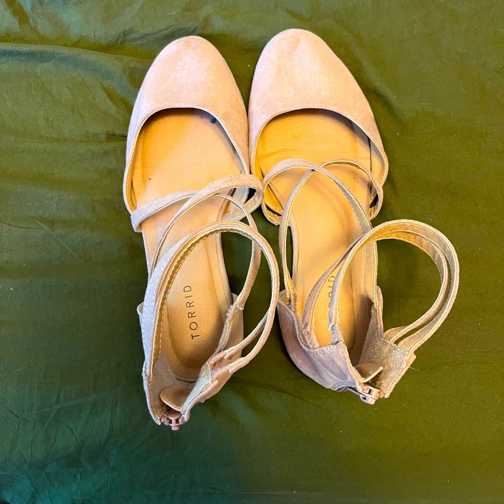 Light pink ballerina flats